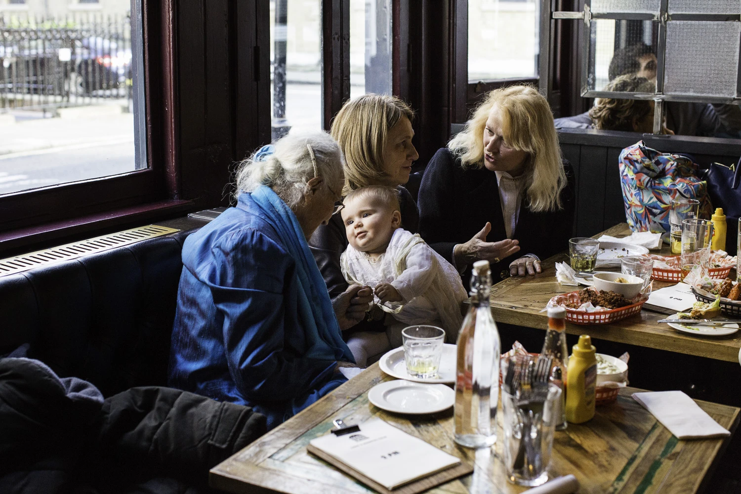 AdrianFisk-AnaisLombardChristening2-36.jpg