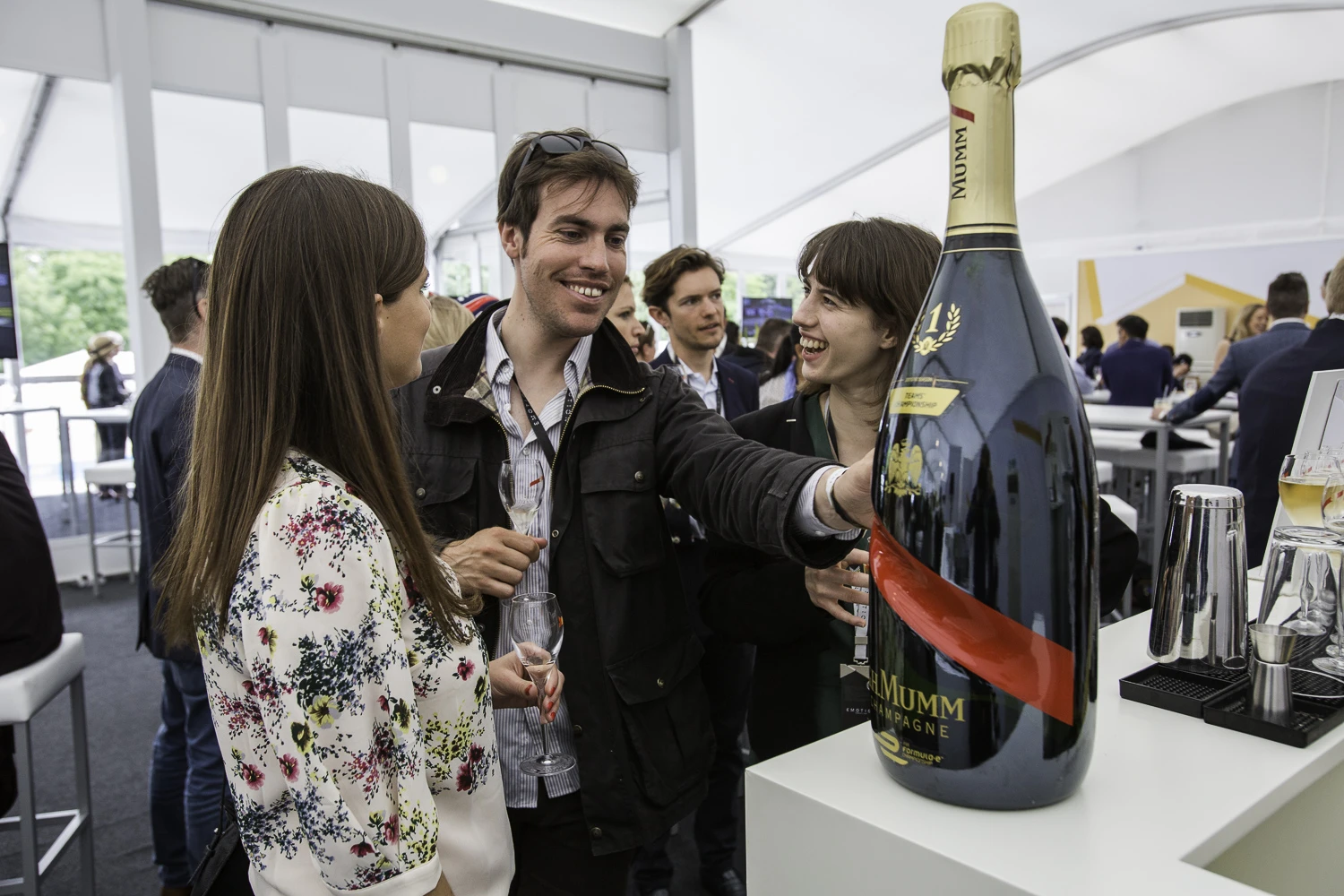 Adrian Fisk-MummChampagne-LondonEprix-3.jpg