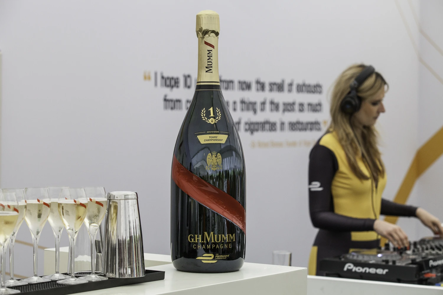 Adrian Fisk-MummChampagne-LondonEprix-9.jpg