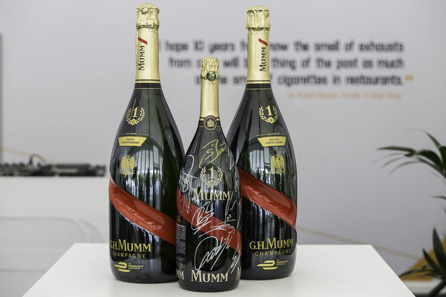Adrian Fisk-MummChampagne2-LondonEprix-24.jpg