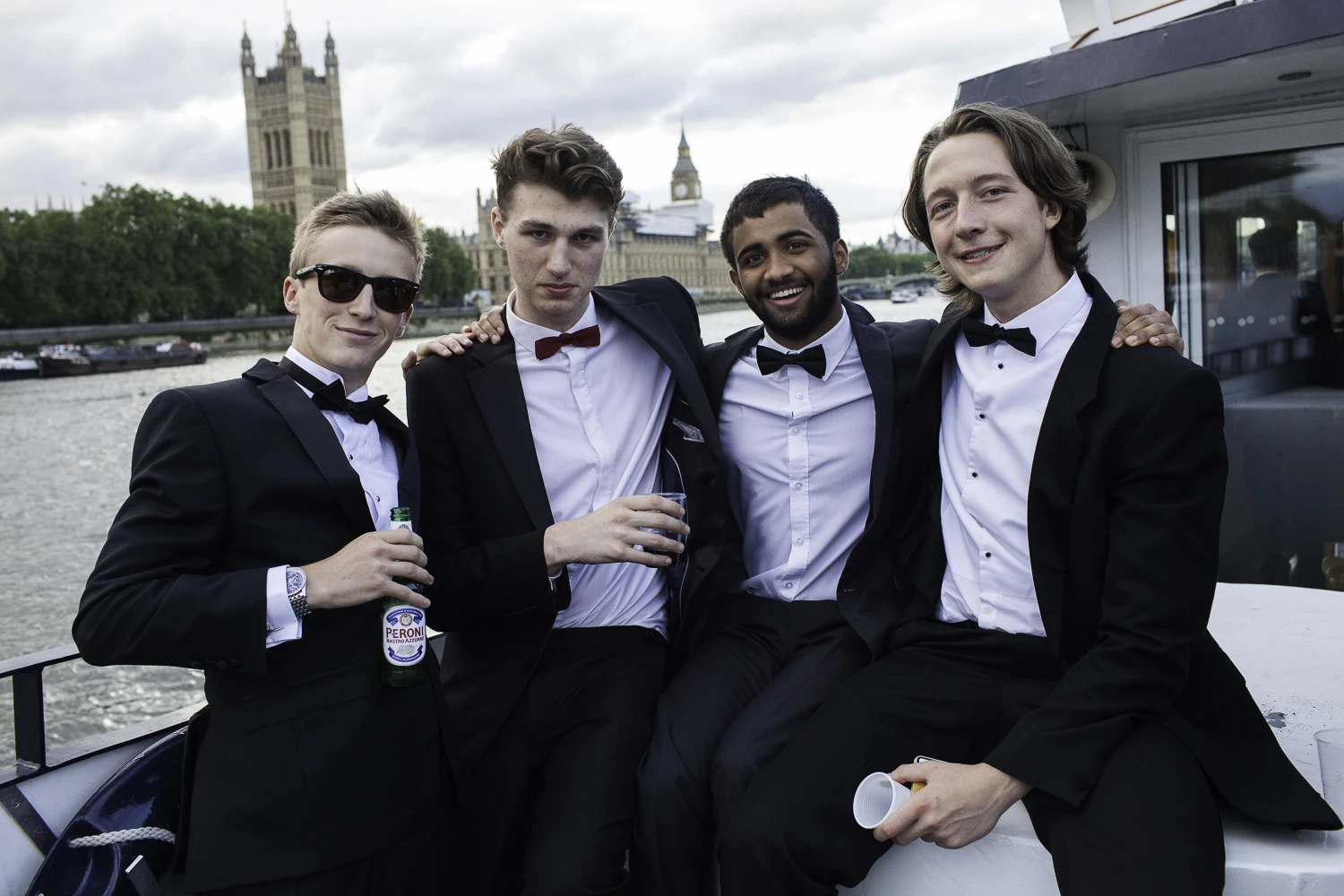 Adrian Fisk-ThamesRiverPartyBoat-7.jpg