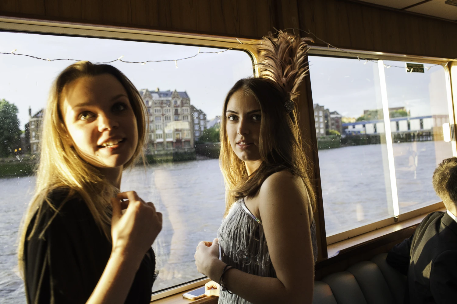 Adrian Fisk-ThamesRiverPartyBoat-24.jpg