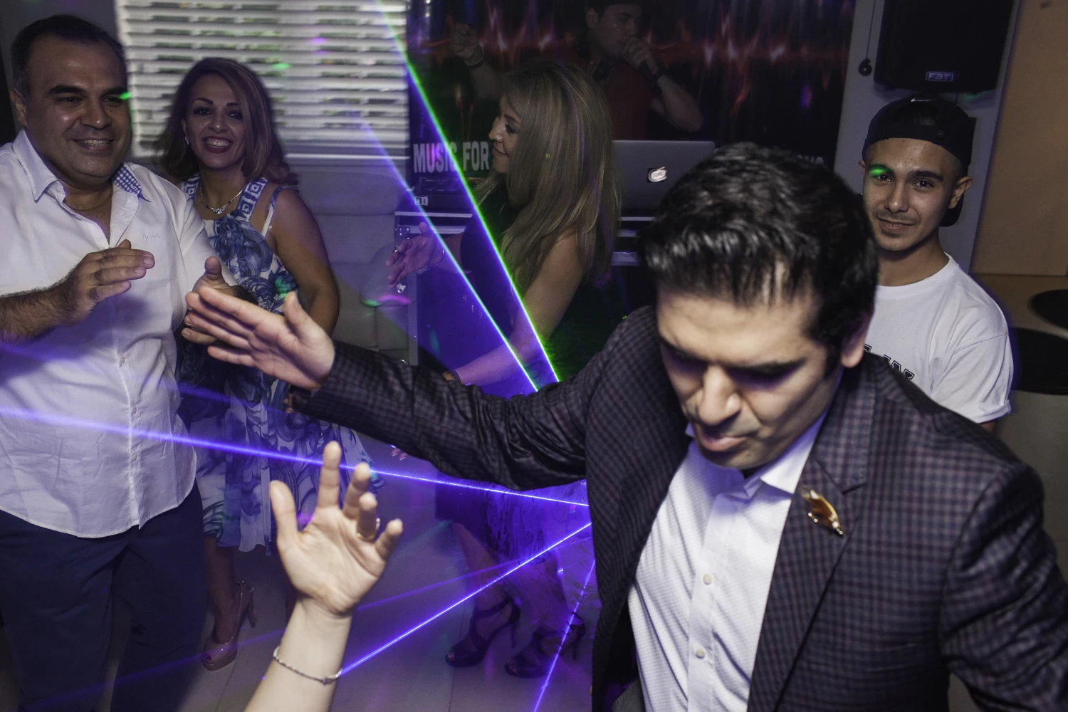 AdrianFisk-18thBirthdayPartyPhotography-10.jpg