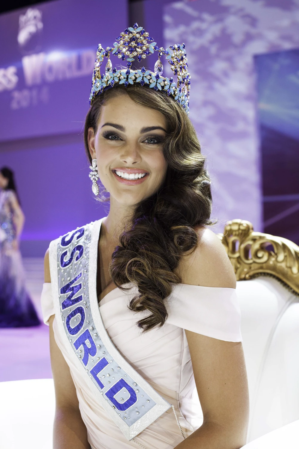 AdrianFisk-MissWorldPhotographs3-1.jpg